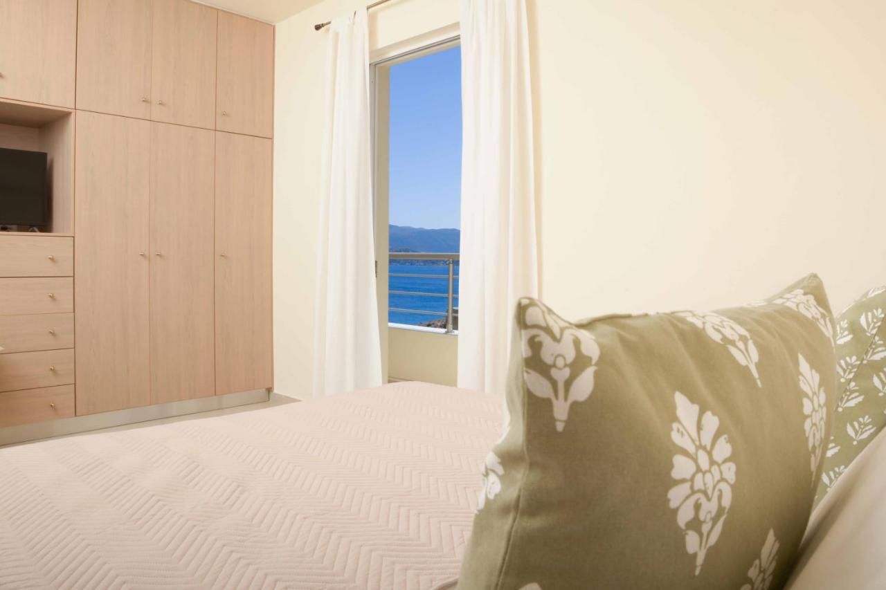 Oikies Luxury Apartments With Private Free Parking Area Ágios Nikolaos Exterior foto