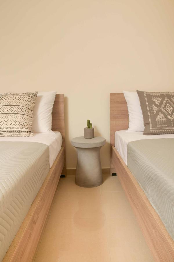 Oikies Luxury Apartments With Private Free Parking Area Ágios Nikolaos Exterior foto