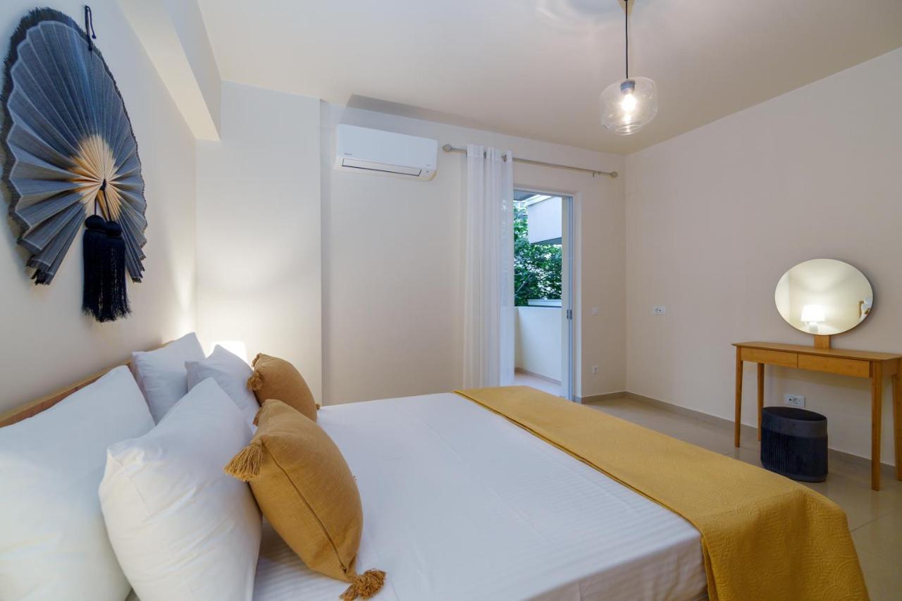 Oikies Luxury Apartments With Private Free Parking Area Ágios Nikolaos Exterior foto