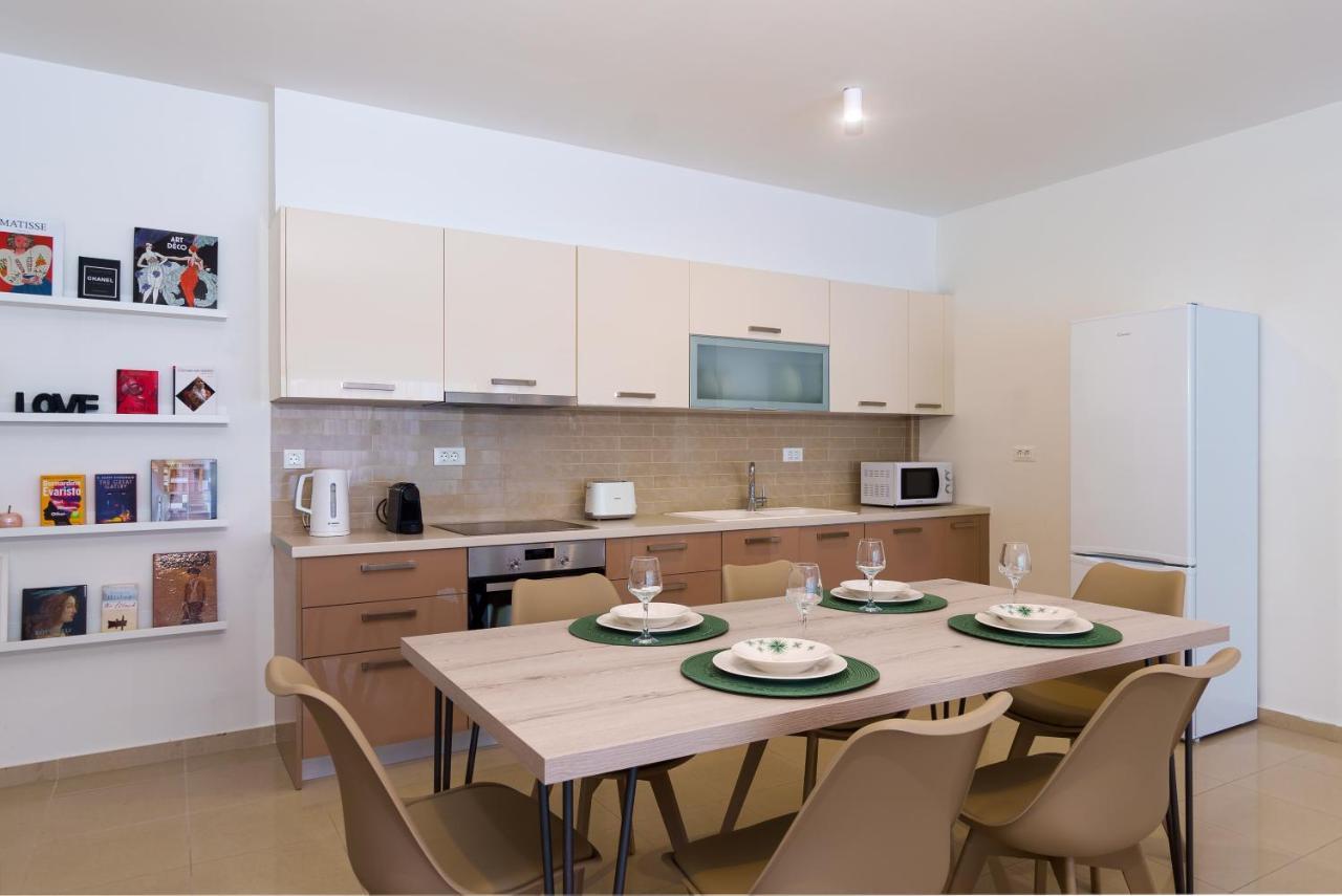 Oikies Luxury Apartments With Private Free Parking Area Ágios Nikolaos Exterior foto