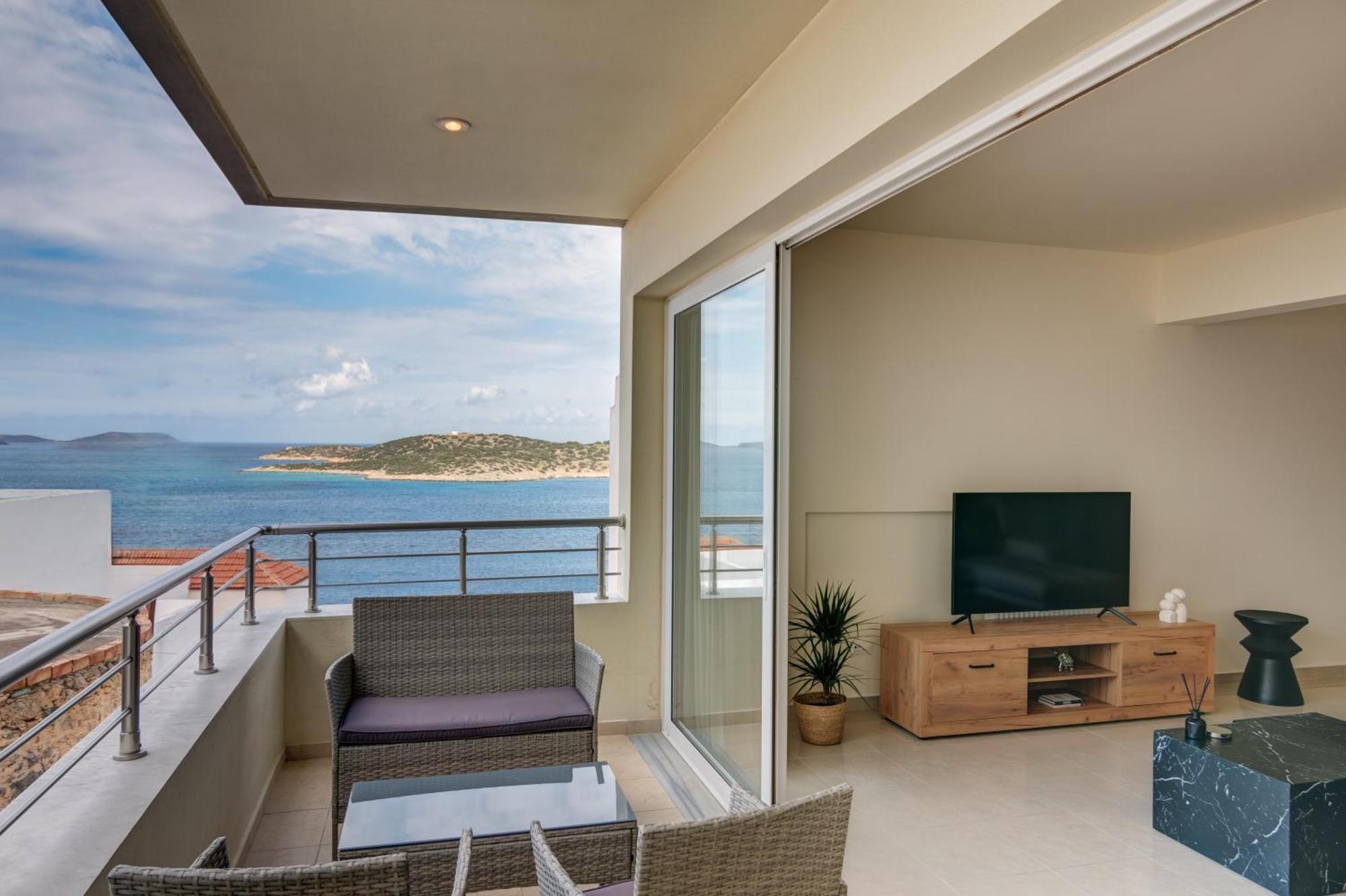 Oikies Luxury Apartments With Private Free Parking Area Ágios Nikolaos Exterior foto
